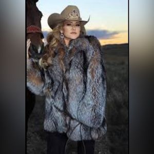 NWOT Silver Fox Stroller Coat, Sz. 18